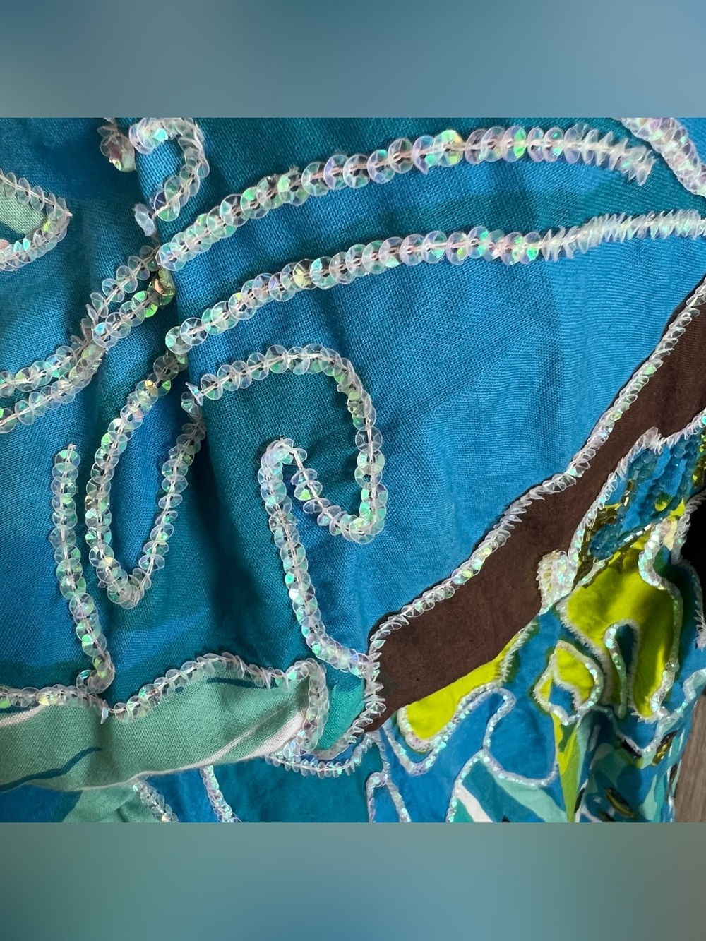 🦚 Vintage Bebe Flared Sequined Blue & Green Lined Peacock Skirt Size Medium - Picture 6 of 9